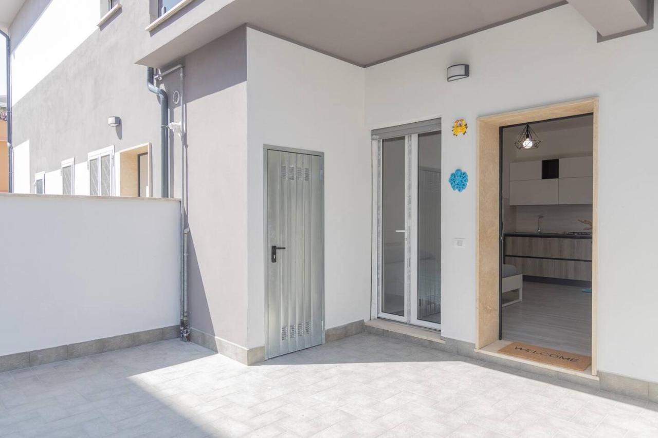 Apartment Luda Airport House